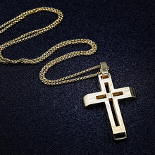 鈦鋼水晶男士十字架項鍊 歐美新款設計  韓國型男不銹鋼十架吊墜 防敏感 送禮精品 時尚飾品 Titanium steel Crystal Men's Cross  Pendant & Necklace European and American design High Quality Korean Pop Star (0007MS)